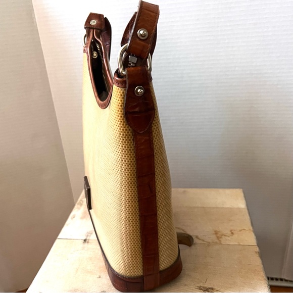 Dooney and Bourke Vintage Hobo Coated Canvas Bag Good Condition - Picture 3 of 12